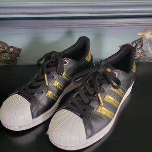 Adidas Superstar Sneakers
